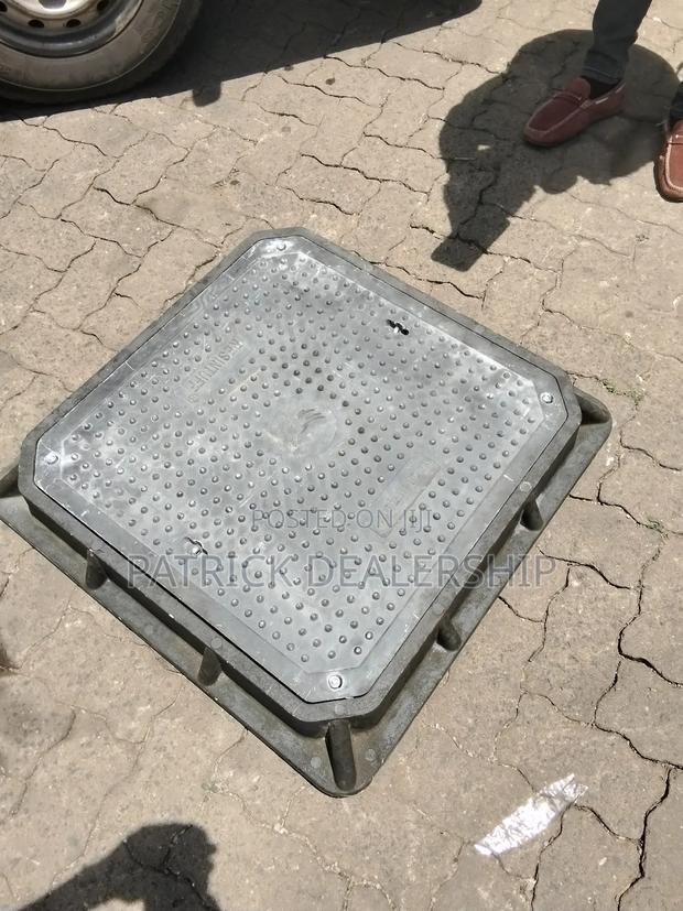 Cast Iron Man-Hole - main view