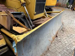 Komatsu Bulldozer 1990