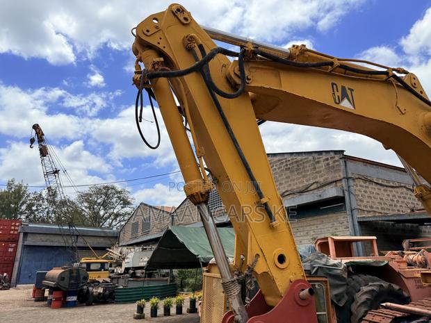 Cat Excavator 235b - thumbnail 3