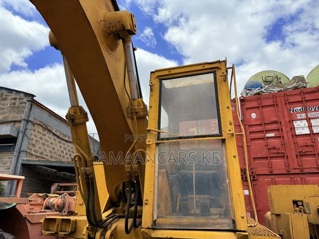 Cat Excavator 235b - thumbnail 6