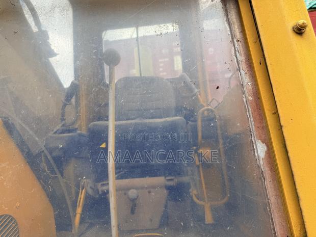 Cat Excavator 235b - thumbnail 11