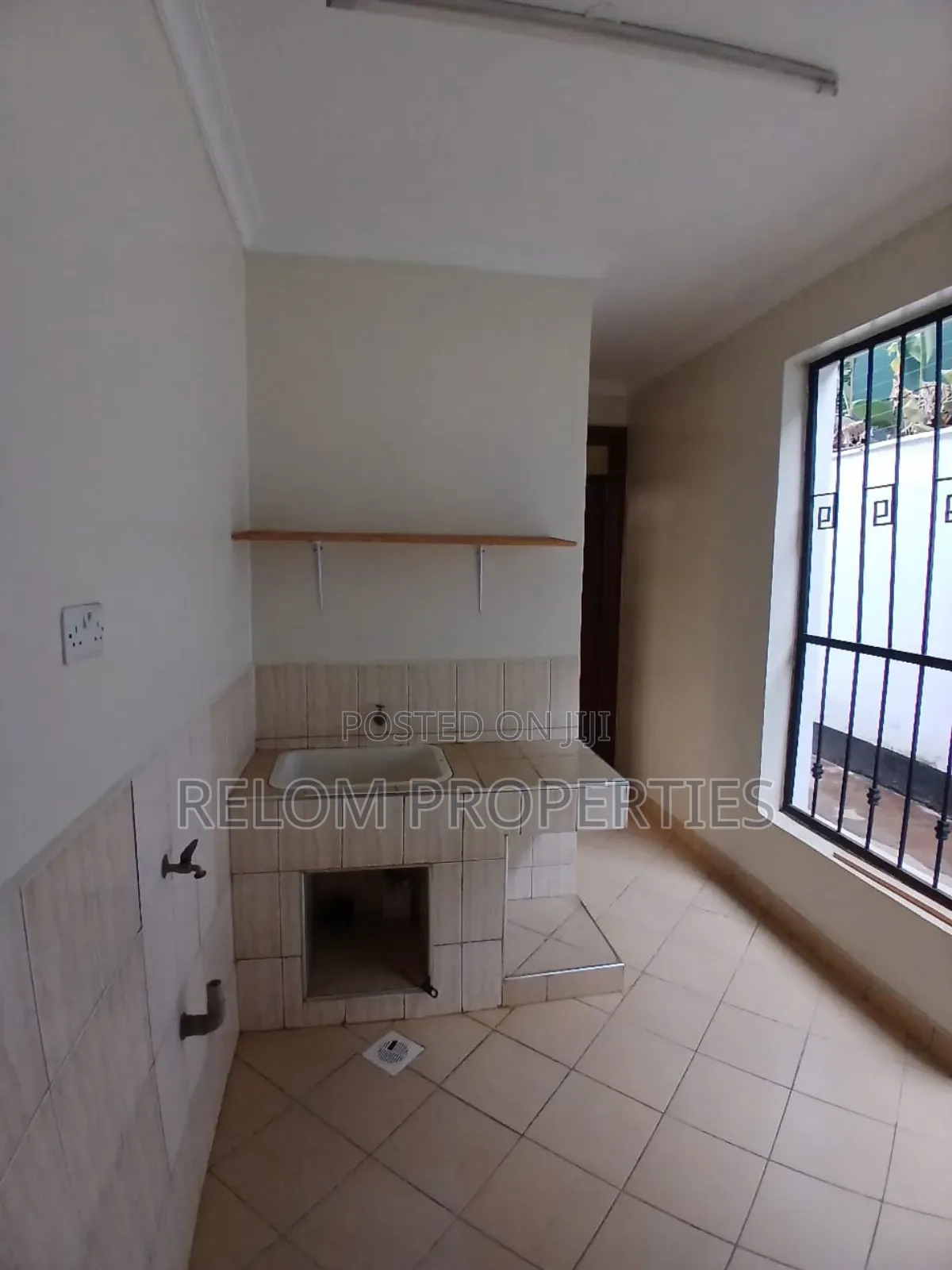 3bdrm Maisonette in Karen for rent