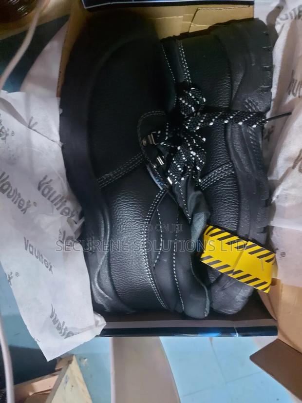 Vaultex Safety Boots Shoes/Protective Footwear