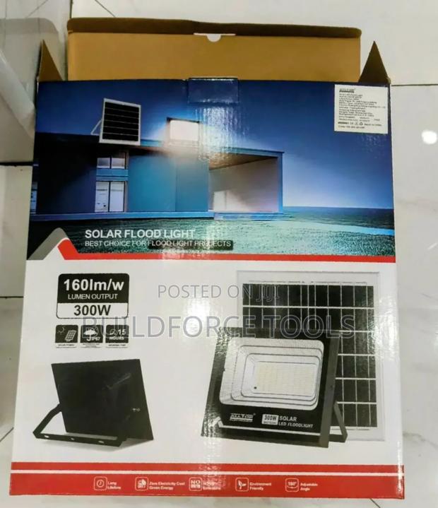 Solar Flood Lights - thumbnail 2