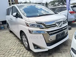 Toyota Vellfire 2019 White
