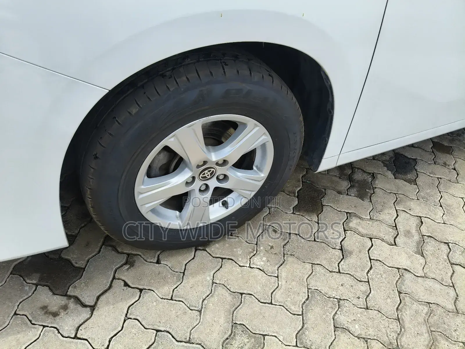 Toyota Vellfire 2019 White