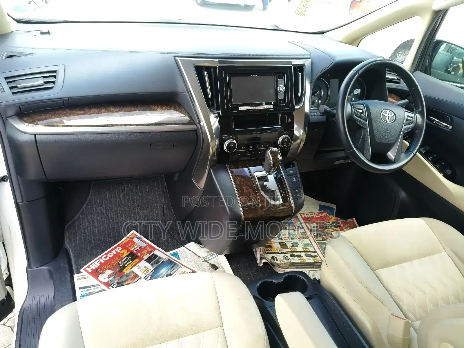 Toyota Vellfire 2019 White