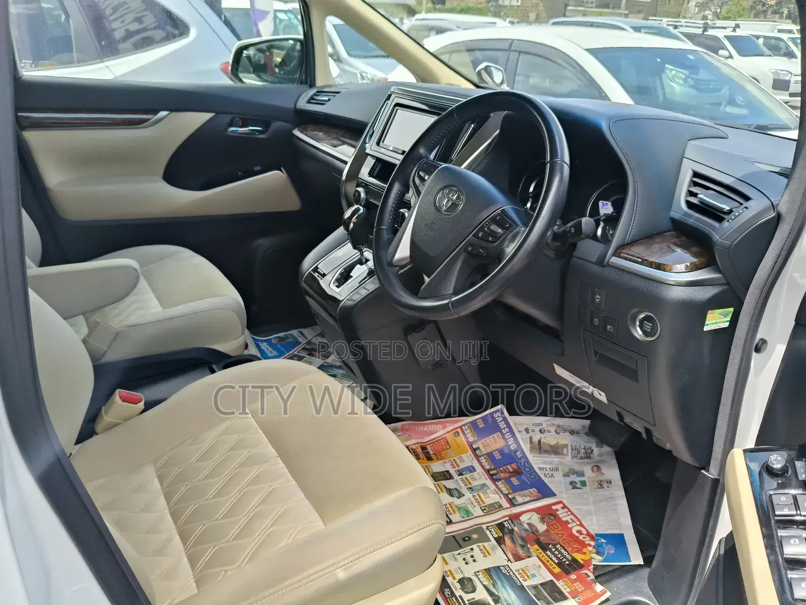 Toyota Vellfire 2019 White