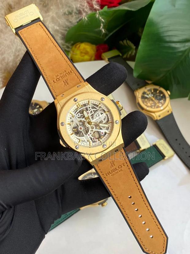 Hublot Gents Gold Classic - main view