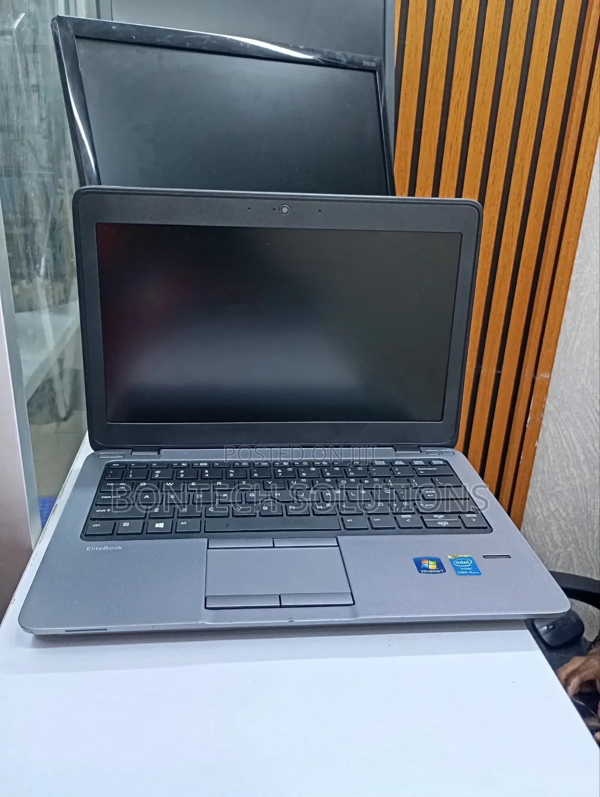 Laptop HP EliteBook 820 G1 8GB Intel Core I5 SSD 256GB