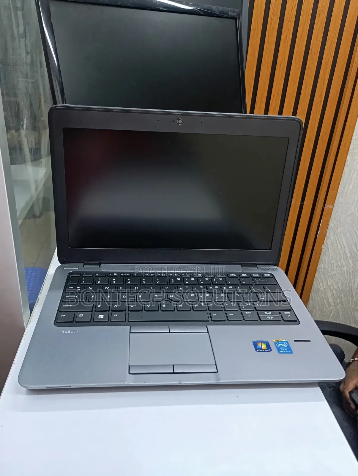 Laptop HP EliteBook 820 G1 8GB Intel Core I5 SSD 256GB