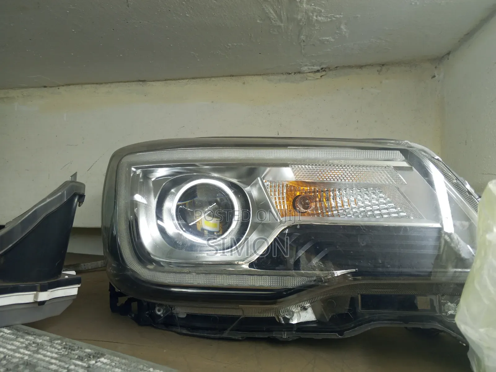 Subaru Headlight No V8