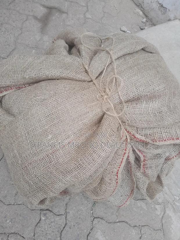 Hessian Cloth Fabric - thumbnail 3