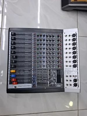 Ks800 Professional 8 Channels Powered Mixer