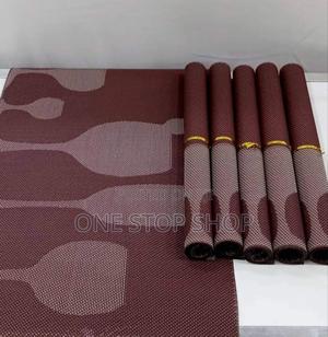 Heat Resistant Dining Tablemats +Runner - thumbnail 2