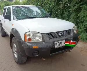 Nissan Hardbody 2012 White