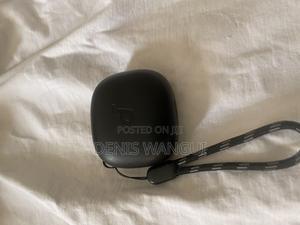 Headphones - main view