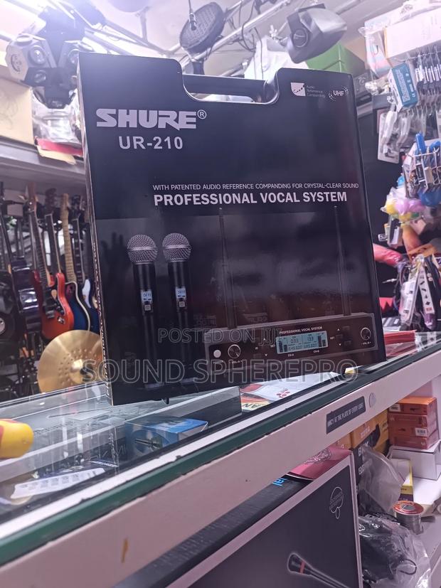 Shure Ur-210 3in1 Wireless Microphone With Briefcase