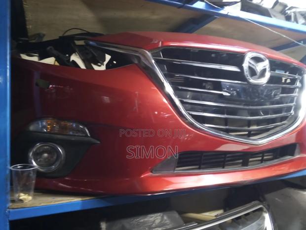 Mazda Axella Nosecut 2016 - thumbnail 2