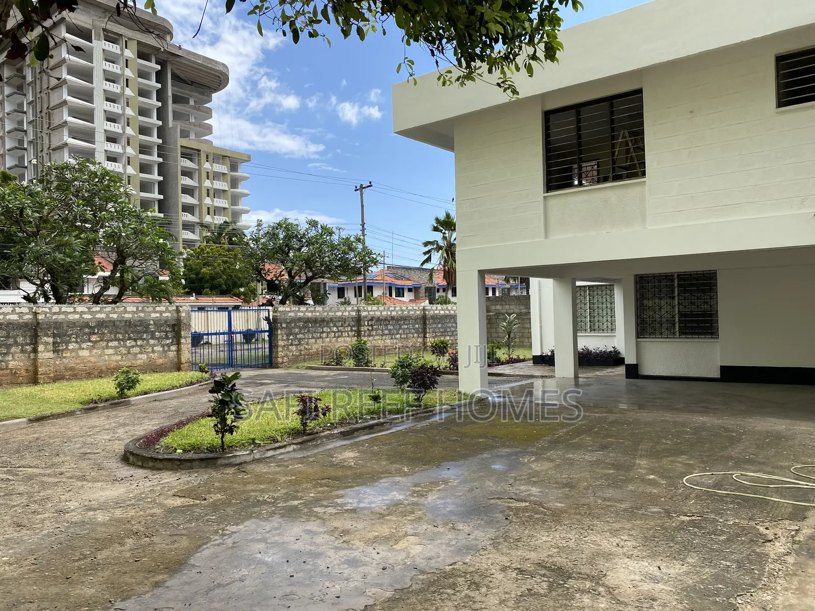 4bdrm Maisonette in Kizingo for rent
