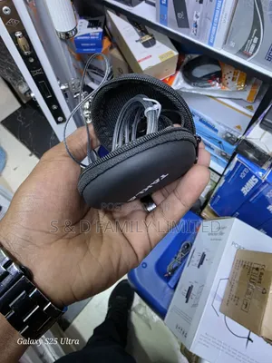 Takla in Ear Monitor Earphones