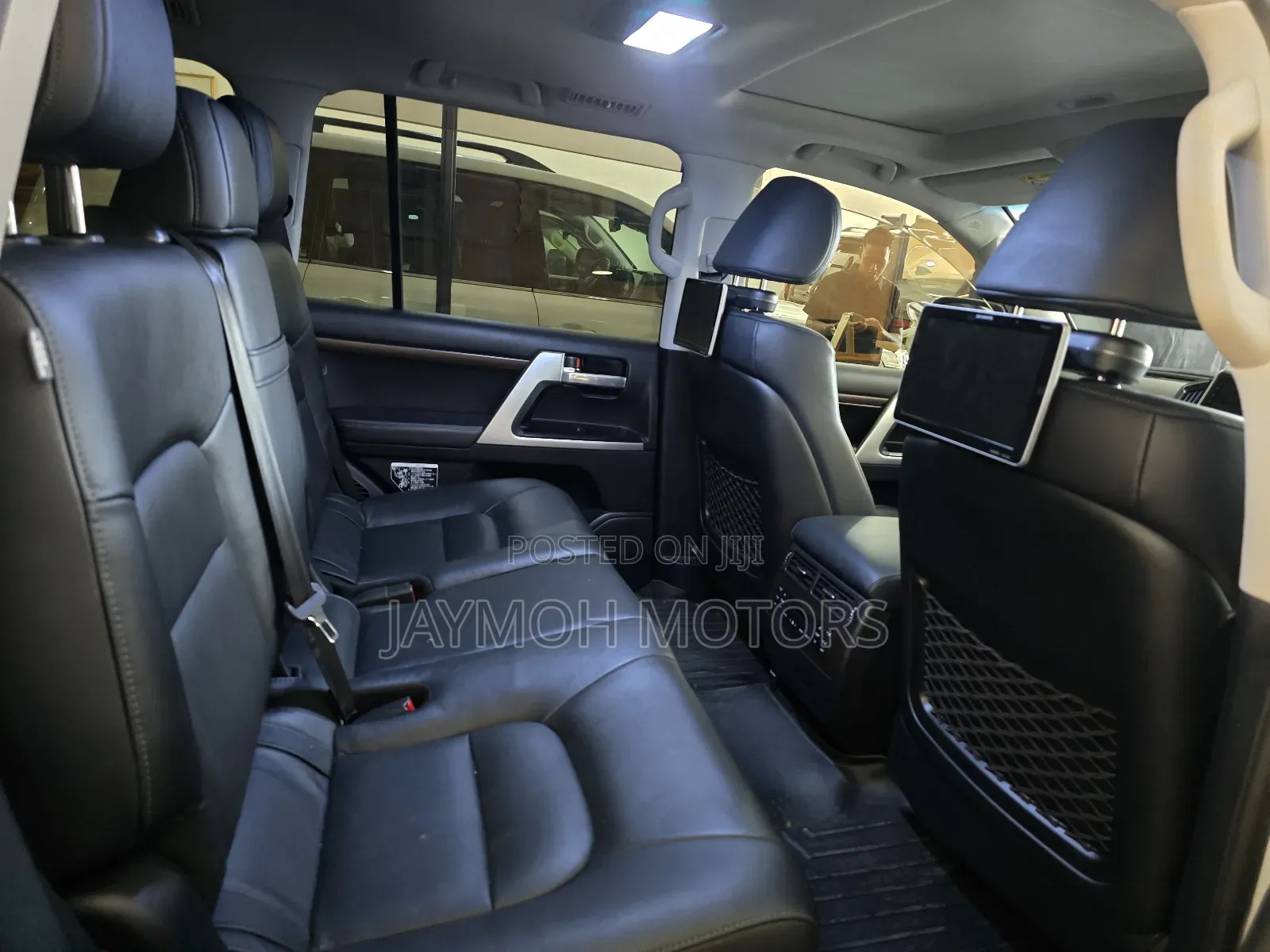 Toyota Land Cruiser 2018 White