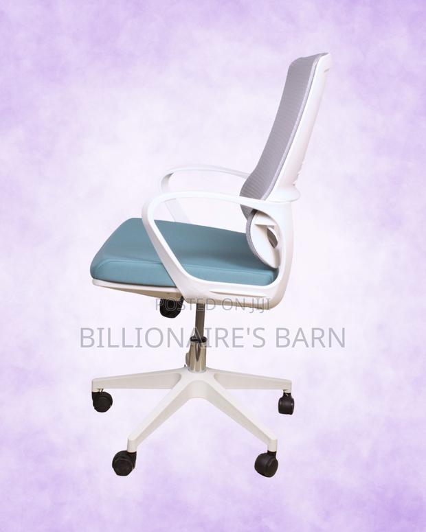 Heavy-Duty White Ergonomic Mesh Office Chair | Steel Frame - thumbnail 3