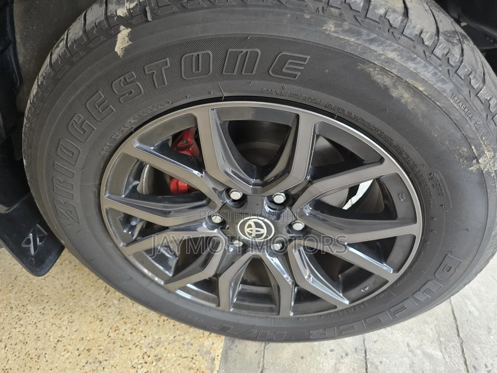 Toyota Hilux 2021 Black