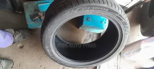 275 40r20 Zextour