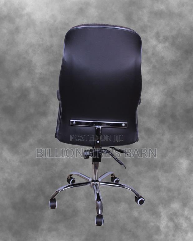 Breathable Ergonomic Executive Leather Chair — - thumbnail 4