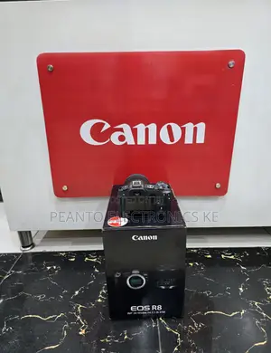 Canon Eos R8 Mirrorless Camera + Rf 24-105mm F4-7.1 Is STM Lens