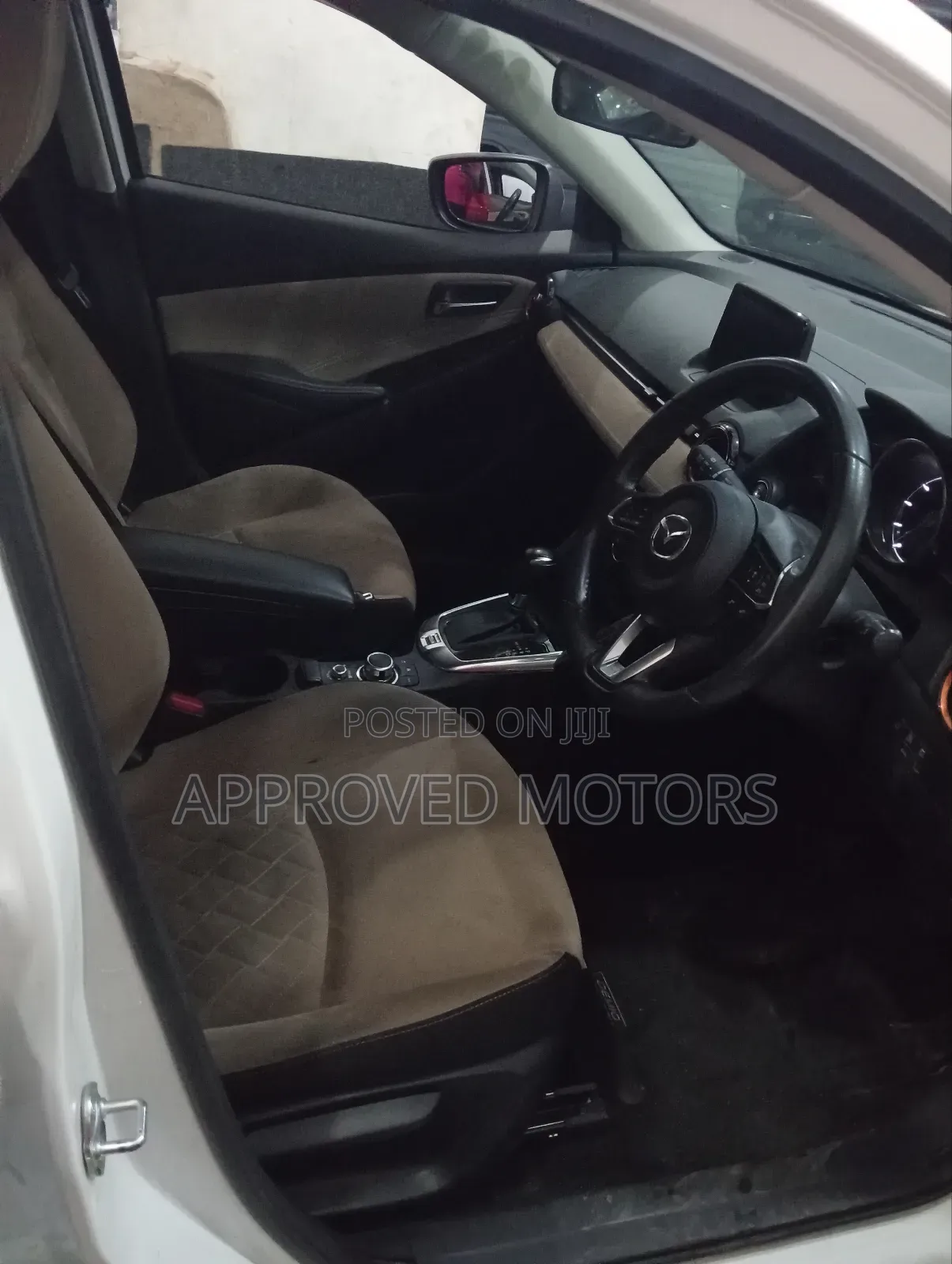 Mazda Demio 2018 White