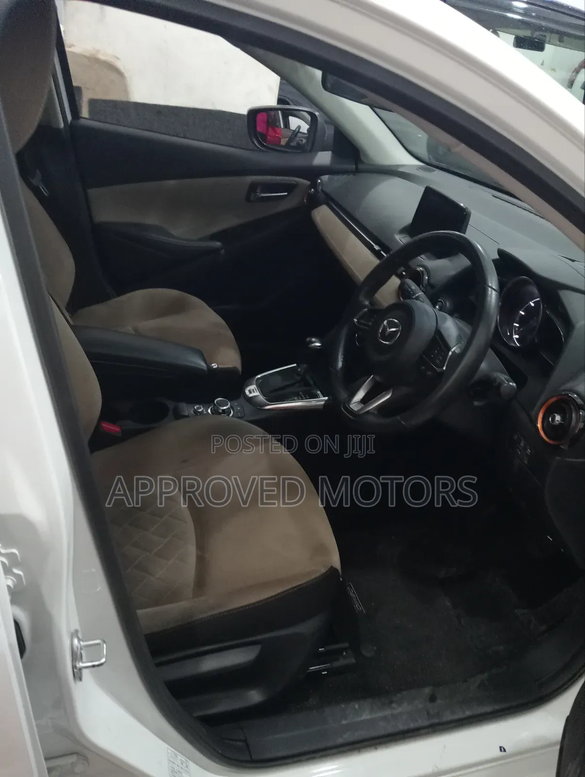Mazda Demio 2018 White