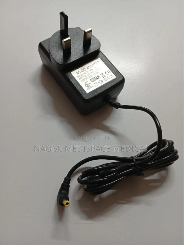 Omron Adapter/Omron Charger - main view