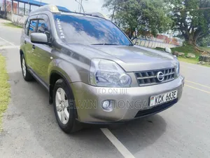 Nissan X-Trail 2010 Gray