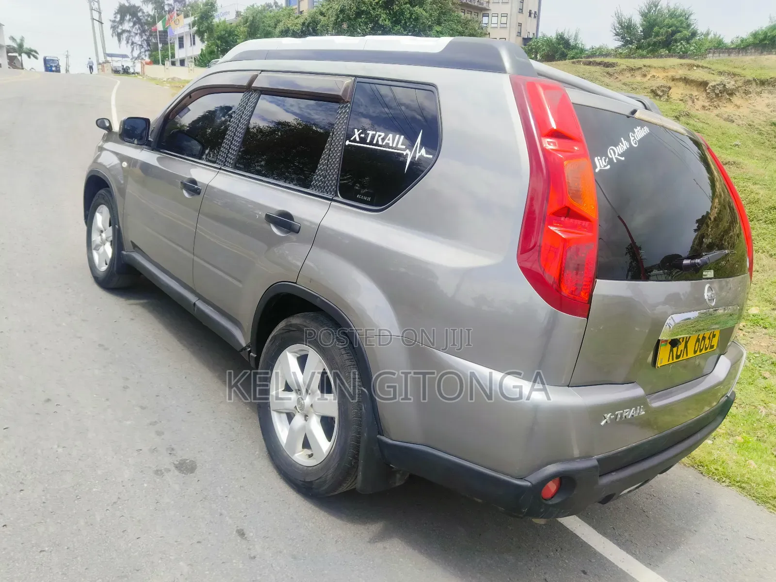 Nissan X-Trail 2010 Gray