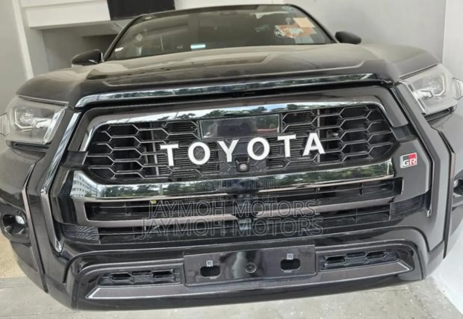 Toyota Hilux 2021 Black