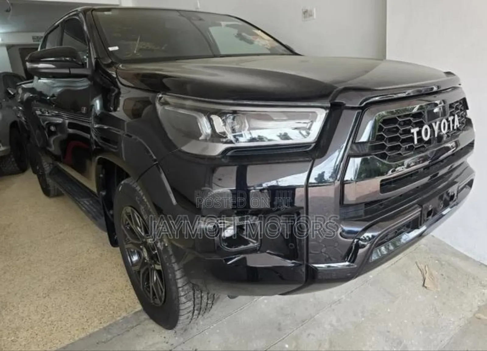 Toyota Hilux 2021 Black