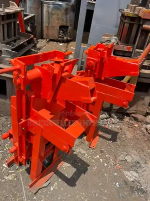 Manual Interlocking Brick Machine – Durable