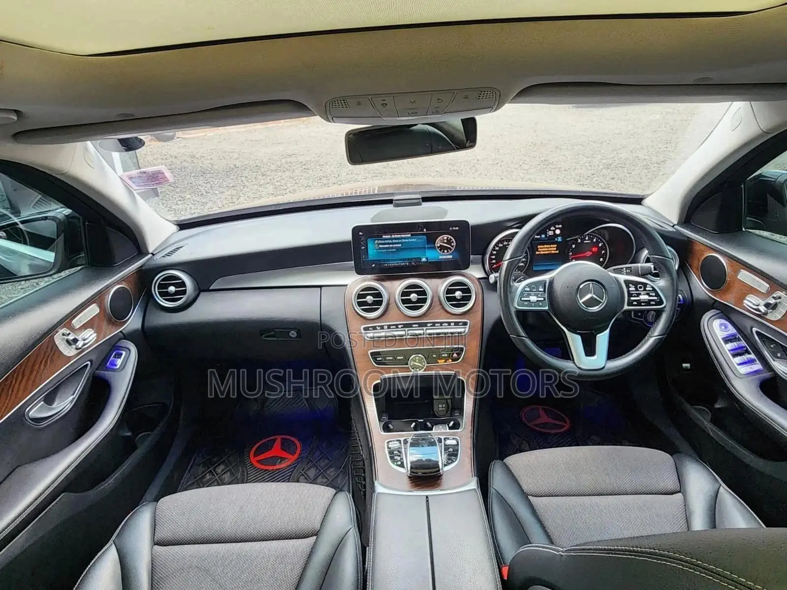 Mercedes-Benz C180 2019 Blue
