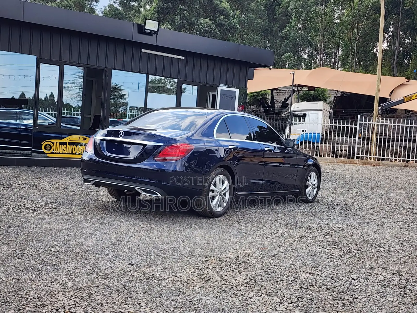 Mercedes-Benz C180 2019 Blue