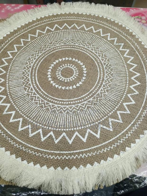 Round Boho Style Dinning Area Place Mats_hh - main view