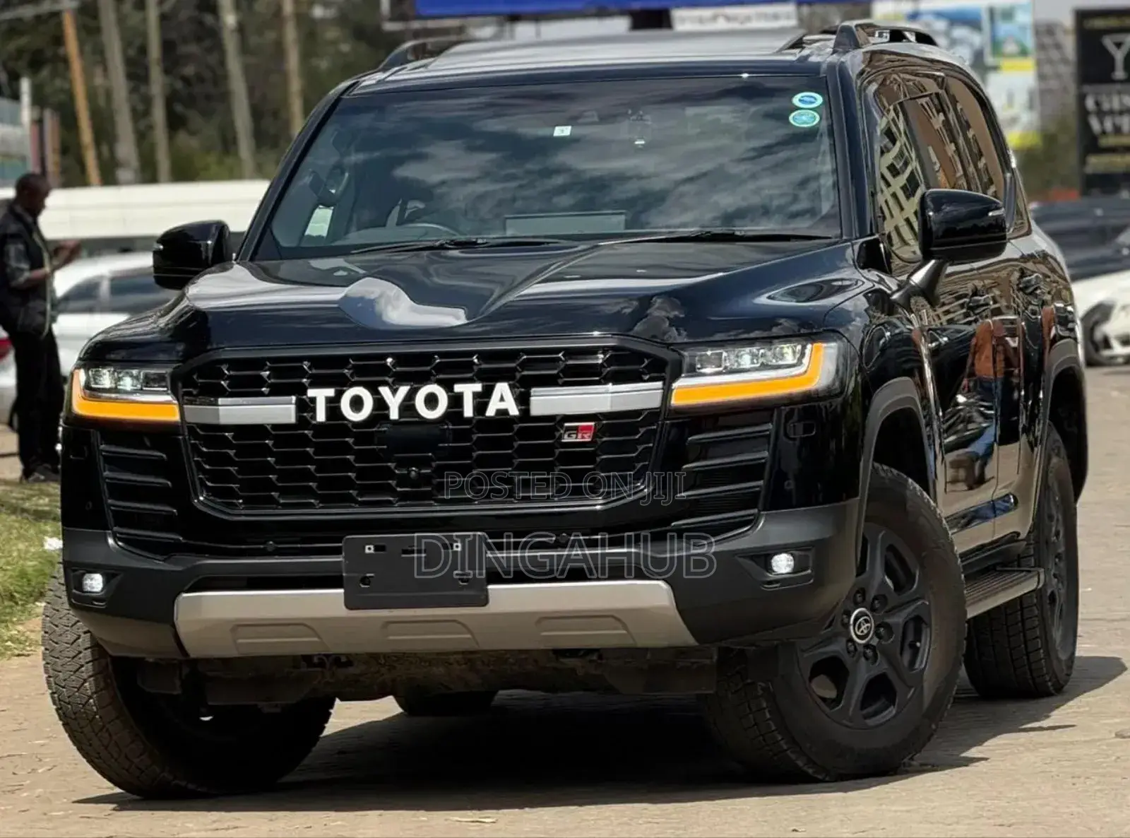 Toyota Land Cruiser LC300 2023 Black