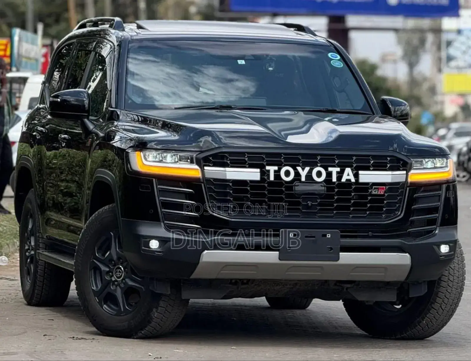Toyota Land Cruiser LC300 2023 Black
