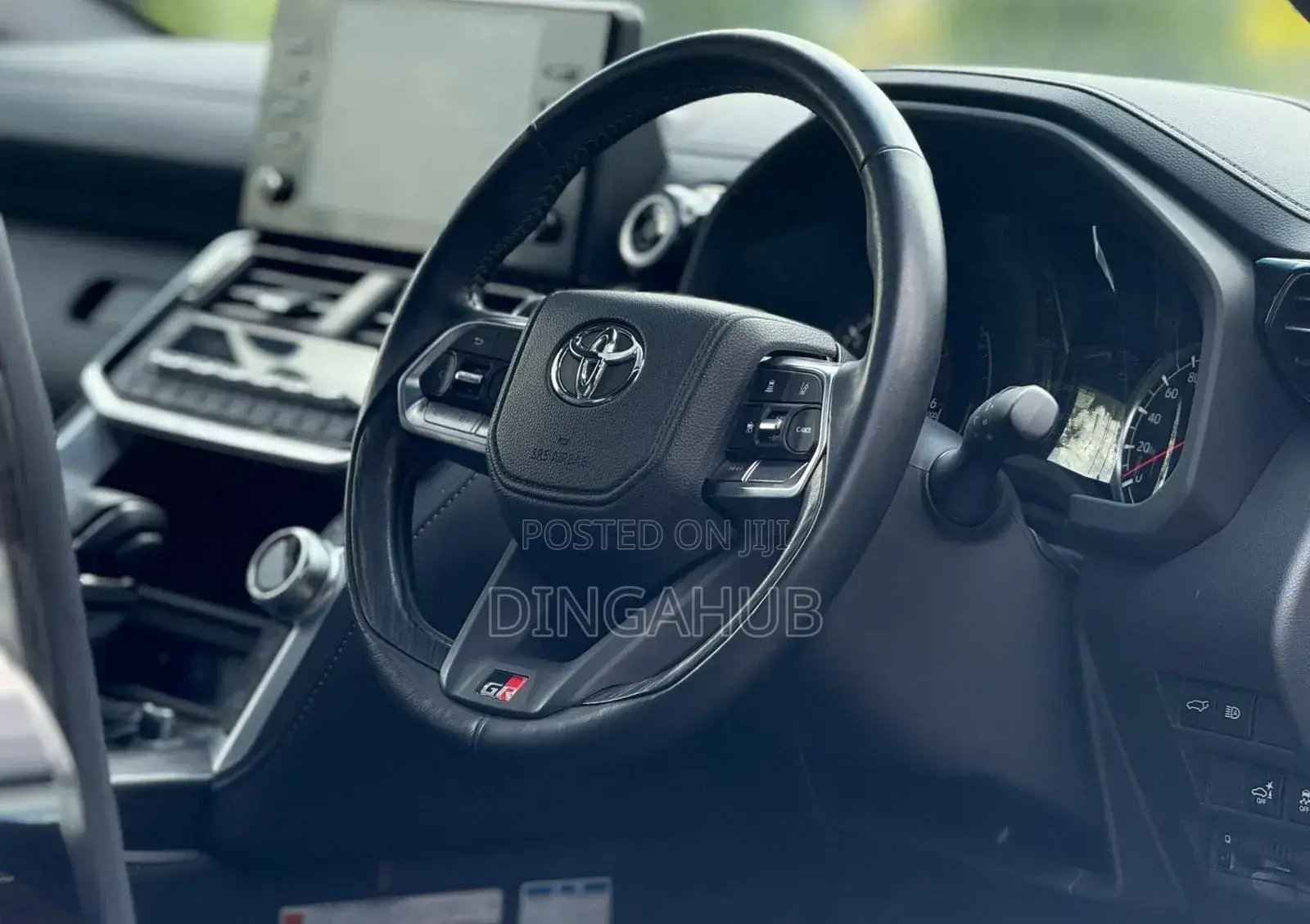 Toyota Land Cruiser LC300 2023 Black