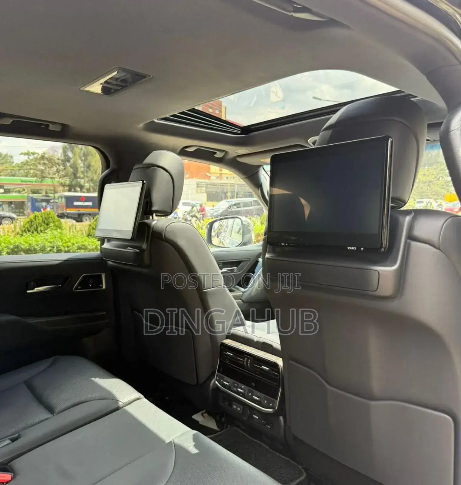 Toyota Land Cruiser LC300 2023 Black