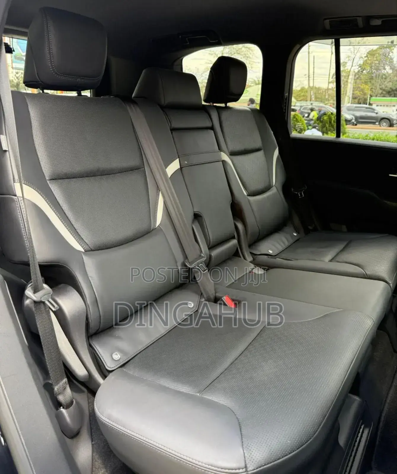 Toyota Land Cruiser LC300 2023 Black