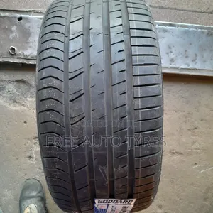 275 40r19 Goodard