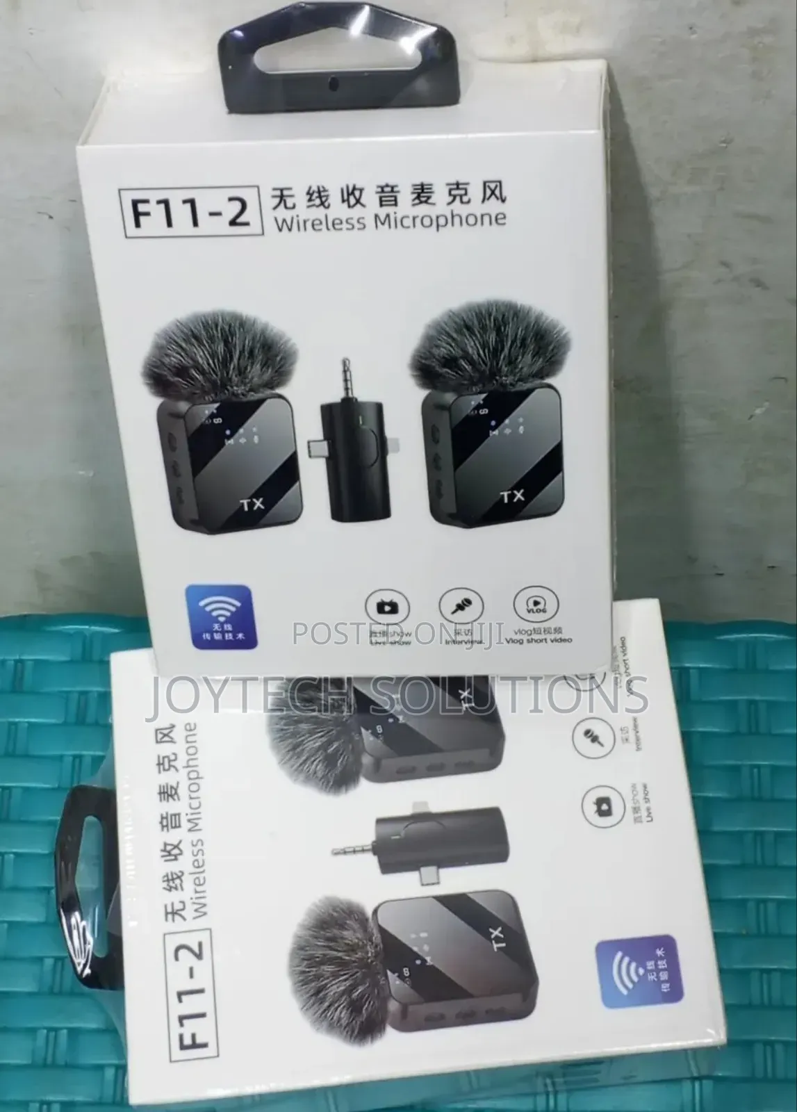 The Lavalier Microphone F11-2. Rechargeable Wireless Mobile Phone Mic