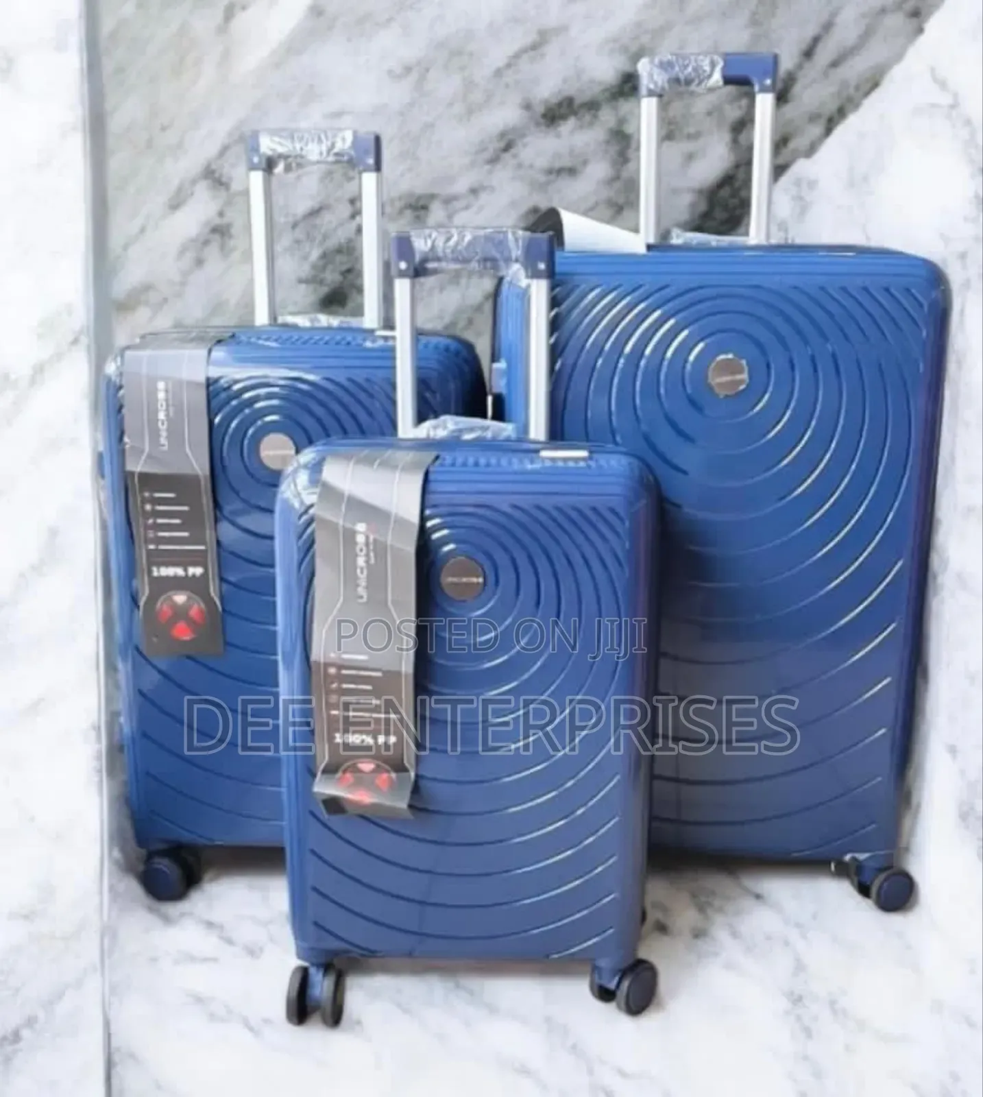 3 in 1 Luxurious Unbreakable Suitcase Size 3